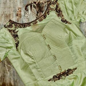 ♥️🫶🏻♥️• 💎 ZOLA x Own the Room Vibes 💎 • 🫶🏻🌹🫶🏻